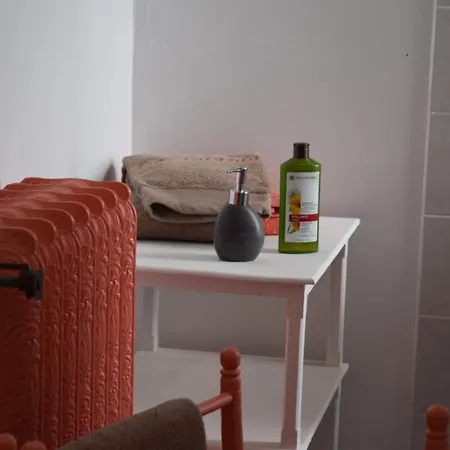Chateau De La Luardaye Bed & Breakfast *